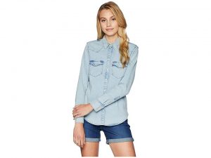 Levi’s Women’s Ultimate Western Shirt